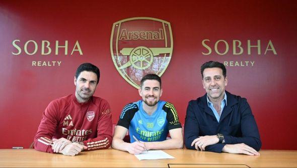 Arsenal je produžio ugovor s italijanskim fudbalerom - Avaz